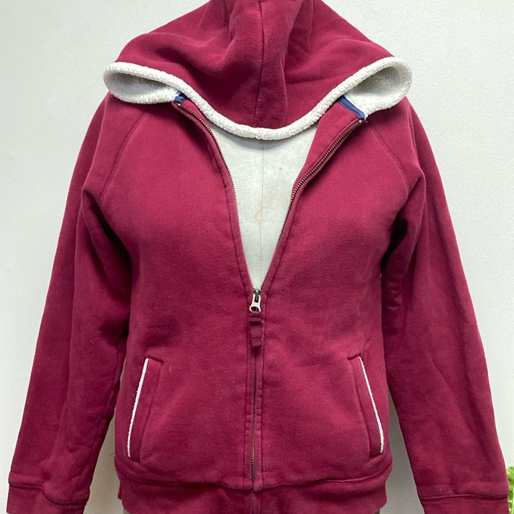 L.L. Bean burgundy zip up fleece lined jacket. Youth size large 14